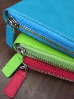 Zipper-closured pouch